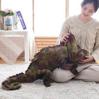 Funny Chameleon Lizard Plush Pillow - Creative Prank Gift for Men and Women’s Birthdays 70cm ruda