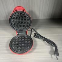 Multifunctional Mini Electric Pancake and Waffle Maker US Standard raudona