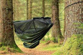 "DD Gear Sling", skirtas įrangai, montuojamai po lauko hamaku, laikyti