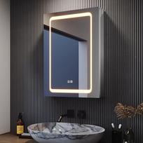 "SONNI Premium" aliuminio vonios kambario veidrodinė spintelė 50 x 70 cm su LED apšvietimu - naujoviškas belaidis lankstas, vidinis apšvietimas, veidrodis aplink, lizdas ir apsauga nuo rūko - iš anksto sumontuota