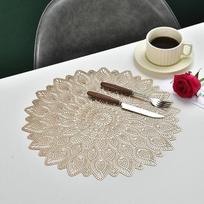 PVC kilimėlių rinkinys iš 8 apvalių kilimėlių su povo plunksnų raštu, skirtų virtuvei, namams, restoranui, valgomajam stalui, aukso spalvos, 38 cm