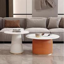Set mit 2 runden Couchtischen, moderne Marmor-Akzenttische für Wohnzimmer, Schlafzimmer, Balkon, stilvolle Beistelltische in Weiß und Orange
