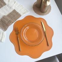 AMDXD 4 kilimėlių rinkinys Plaunami modernūs PVC odiniai stalo kilimėliai Boho paprastas gėlių modelis neslystantys kilimėliai oranžinės spalvos, skirti namų restoranui, valgomajam stalui 38 cm