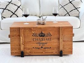 Dėdės Joes skrynia Chateau kavos staliukas Krūtinės stalas Vintage Shabby Chic stiliaus Medžio masyvo rudos spalvos su laikymo vieta ir dangčiu Medinė dėžutė Šalutinis stalas Kaimo namų svetainės stalas