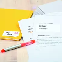 Herma Lipnios etiketės, kuriose yra A4 formato, baltas nepermatomas popierius, 25 vnt. (4230)