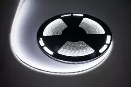 Rebel LED juosta 25m (1500x5050 SMD) šaltai baltas 12V
