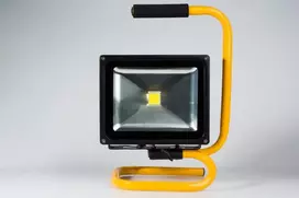 30 W NEŠIOJAMAS VOLTENO LED FLOODLEFT