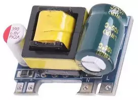 Oem AC-DC keitiklis litavimui - nuo 230V iki 5V 700mA - įtampos atskyrimas
