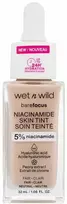 Wet n Wild Bare Focus Niacinamido odos atspalvio makiažas