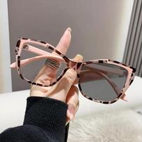Elegant Ladies' Color Changing Cat Eyes Anti Blue Light Eyeglasses with Fashionable Color Block Design and Flat Lens Anti blue light
