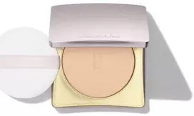 Elizabeth Arden Arden Maq pudra „Flowless Finish Skincar“.
