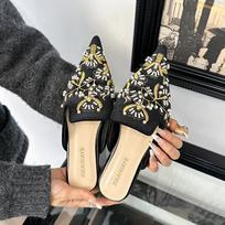 Mados dizainerio stiliaus prabangūs perlų karoliukų aksominiai mule batai moterims, elegantiški smailianosiai su siuvinėjimu, veliūriniai šlepetės, moteriški vintažiniai slip-on batai 35 juoda