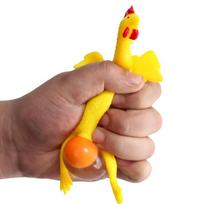 1pc Novelty Squeeze Chicken Keyring Toy Funny Antistress Chicken Laying Egg Surprise Squishy Toy for Kids Halloween Gadget geltona