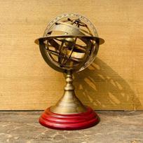 Astrolabe Zodiac Armillary, žalvarinis rutulinis gaublio medžio ekranas, stalinis gaublys piratų laivo dekoras brown