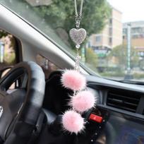 Luxury Faux Fur Pom Pom Car Keychain Accessory Soft Plush Ball Pendant for Vehicle Decoration and Key Holder Gift One size