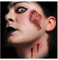 Partychimp Vampyro įkandimo tatuiruotė