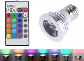 E27 RGB lemputė su pulteliu