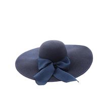 Wide Brim Sun Hat for Women Large Floppy Beach Hat with Bow Detail Lightweight Breathable Straw Material UV Protection Summer Outdoor Headwear One Size tamsiai mėlyna