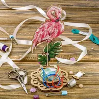 Wonderland Crafts Karoliukų siuvinėjimo rinkinys ant medžio – adatinė, 10×19,5 cm