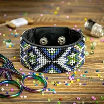 Wonderland Crafts Apyrankės karoliukų siuvinėjimo rinkinys ant dirbtinės odos