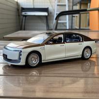 1:32 MAEXTRO S800 Prabangus automobilis Aliuminio Metalas Liejimo Modelis Automobilis Namų Madingas & Stalviršio Dekoras Gimtadienio Dovana Kolekcija Pomėgis balta