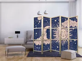 Artgeist Japoniška kambario pertvara - Cosmic Harmony - Illustration of the Sun and Moon on a Navy Background
