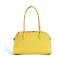 2025 New Head Layer Leather Tote Bag Horizontal Large Capacity Leather Women's Bag Fashion Versatile Commuter Shoulder Bag 37x17x21cm geltona