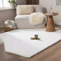 FRAAI Home & Living minkštas baltas poliesterio kilimas 80 × 150 cm Comfy Supreme