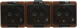 Gniazdo Lizdas Trigubas lizdas 3x 2P+Z SCHUKO atsparus purslams su dūmų sklende IP44, SMART, rudas