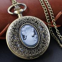 Classic Goddess Head Embossed Quartz Pocket Watch Red Ancient Pendant Necklace Chain Universal Fob Watch for Boys and Girls bronza