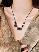 Vintage Brown Camera Pendant Necklace Women's Punk Hip-Hop Simple Personality Collar Female Unique Fashion Accessories Gift ruda