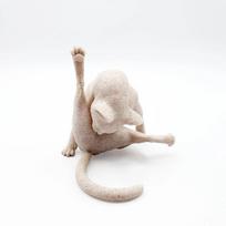 Cat Grooming Sculpture Figurine Artistic Home Decoration Resin Material Handcrafted Design for Living Room Office Shelf Display One Size
