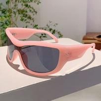 Latest Big Frame One Piece Sun Glasses For Ladies For For Gents Luxury Designer Vintage Punk Sun Glasses Popular Outdoor Ski Sport Goggle As the picture