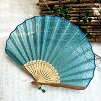 Japoniško stiliaus retro kriauklių formos vėduoklis Bambukiniai sulankstomi vėduokliai su pakabuku Vestuvinės dovanos Čiongsamas Hanfu Nacionalinio šokio rankiniai vėduokliai