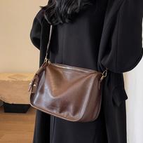 Bag women's new summer messenger women's bag high-end sense retro commuter single shoulder broadband pillow bag luggage