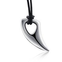 Punk Hip Hop Stainless Steel Crescent Tooth Spike Pendant Necklace Men Women Fashion Wolf Tooth Leather Rope Necklace Jewelry