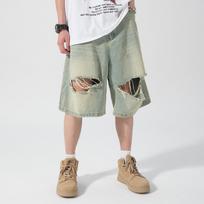 Men's Hong Kong-Style Ripped Denim Shorts - Trendy, Loose-Fit, Mid-Length, Youthful, and Stylish. 2XL šviesiai mėlyna spalva
