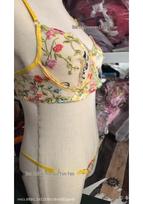 Floral Underwire Bra & Thong Set - Enhances Bust Appearance L geltona