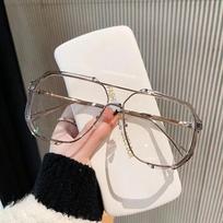Women One-Piece Trendy Goggles New Unique Extra Large Sun Eyeglasses for Men Punk Glasses Trending For Women Eyeglasses UV Protection 400 As the picture