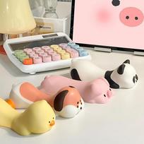 Cute Cartoon Desk Pad with Wrist Support, Ergonomic Mouse Pad & Hand Rest, Stress Relief Office Mat for Women šviesiai pilka spalva