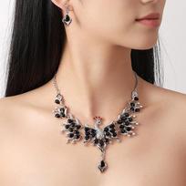 Fashion Retro Metal Water Drop Gem Peacock Necklace Earrings Tassel Exaggerated Clavicle Crystal Jewelry Set juoda