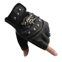 Vyriškos odinės piratų pirštinės, skirtos dviračių sportui ir sportui lauke, su kaukolės ir kniedės dizainu. One Size juoda