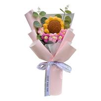 Handcrafted Knitted Flower Bouquet Unique Gift for Birthdays, Anniversaries, and Special Occasions, Eco-Friendly Decor One Size rožinė