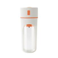 Portable Mini Juicer Blender USB Rechargeable Personal Fruit Juice Maker with Detachable Bottle and One-Button Operation for Travel and Home Use One Size oranžinė