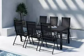 Lauko baldų komplektas Venture Design Valgomojo komplektas Mirko valgomojo stalas ir Levanzo valgomojo kėdės juodos spalvos aliuminis ir fanera