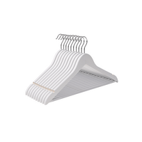 Medinės baltos pakabos | 10 vnt. rinkinys | Pakabos su skersiniu kabinti kelnėms | Balta