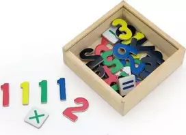 Viga New Classic Toys Mediniai magnetai - 37 vnt. - Numeriai