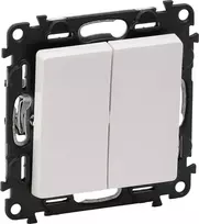 Legrand Dvigubas mygtukas Valena 6A baltas (752118)