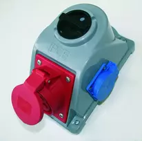 PCE Fiksuotas lizdas su jungikliu Combo- Pol 16A 400V 3P + Z + N 2x230V IP44 96061542 W