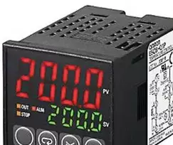 Omron temperatūros reguliatorius E5CB-Q1TC AC100-240